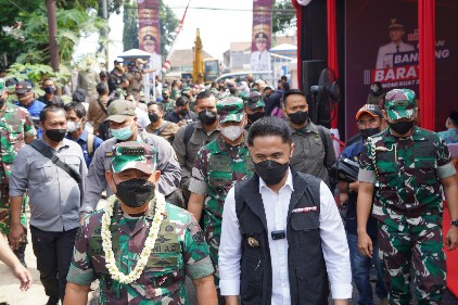TNI AD Harus Hadir Ditengah-Tengah Kesulitan Rakyat - Kontrol News